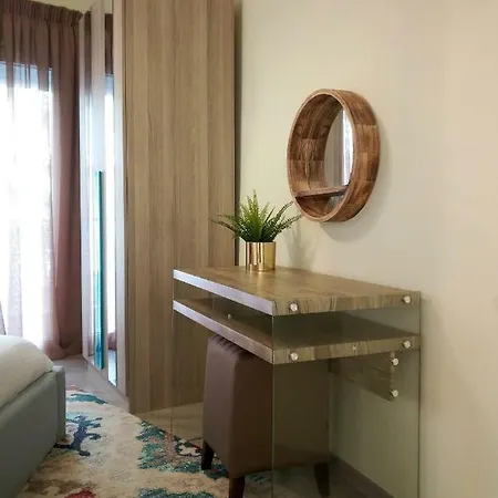 Lägenhet Kosmima Deluxe Apt.