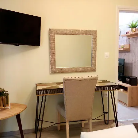 Kosmima Deluxe Apt. *